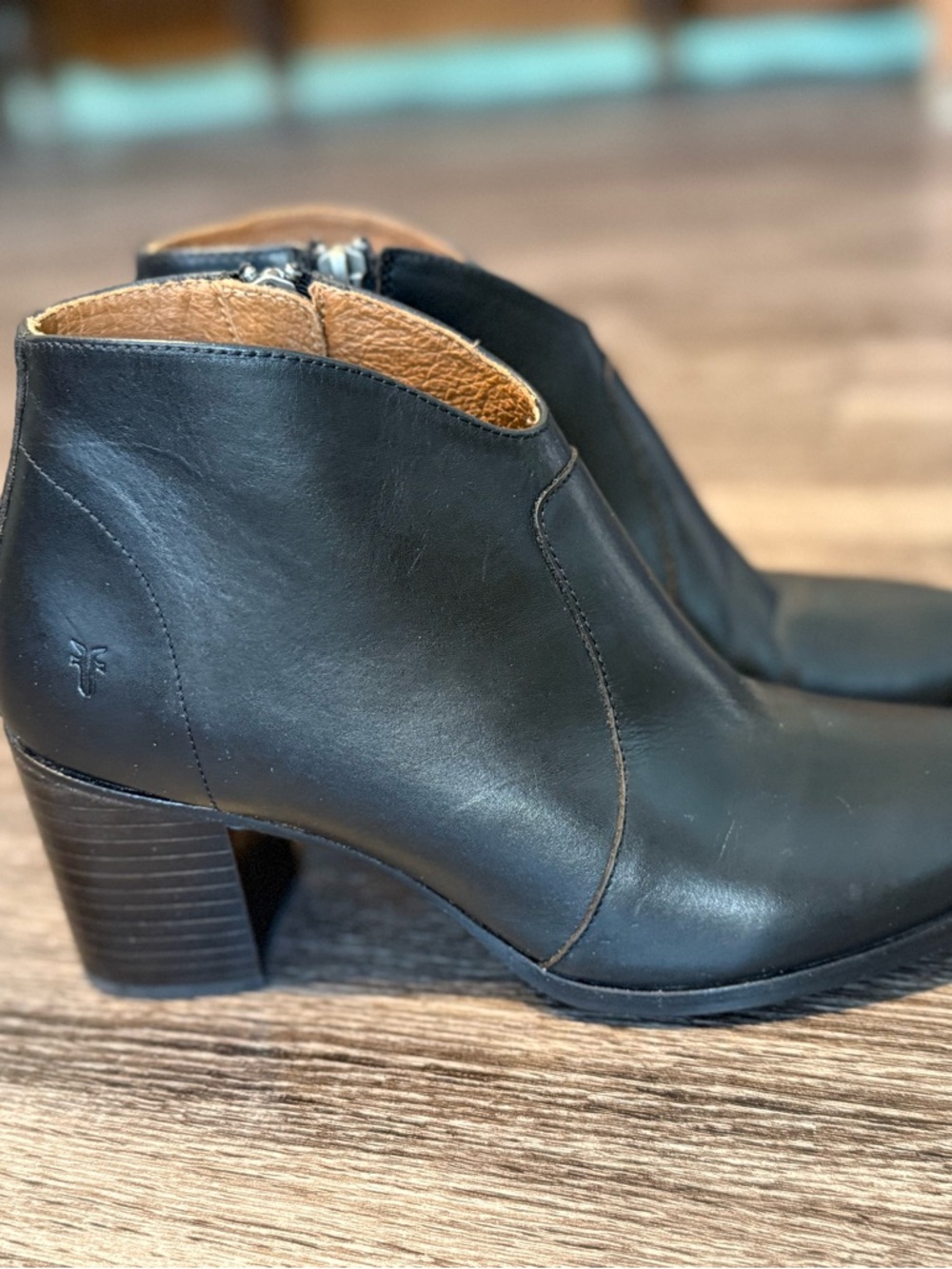 Frye Nora soft leather boots in GORGEOUS condition